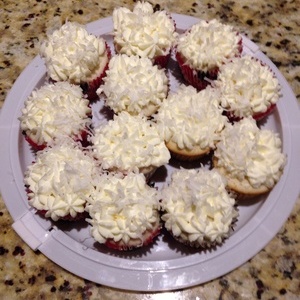 Coconut Cream Pie Cupcakes with Coconut Mousse Filling